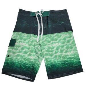 NinoVino Men's Board Shorts Size 32 Green Ombre Water Print Cargo Pocket Swim